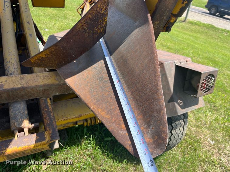 image for item LA9981 Vermeer TS44A  tree spade