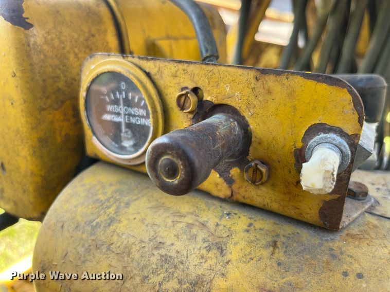 image for item LA9981 Vermeer TS44A  tree spade