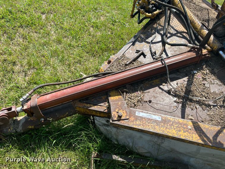 image for item LA9982 Vermeer 1560  stump grinder