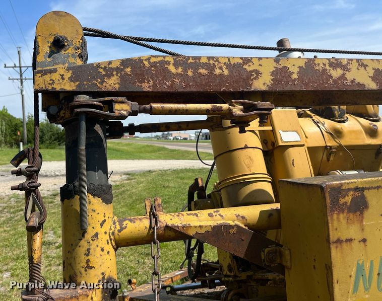 image for item LA9982 Vermeer 1560  stump grinder