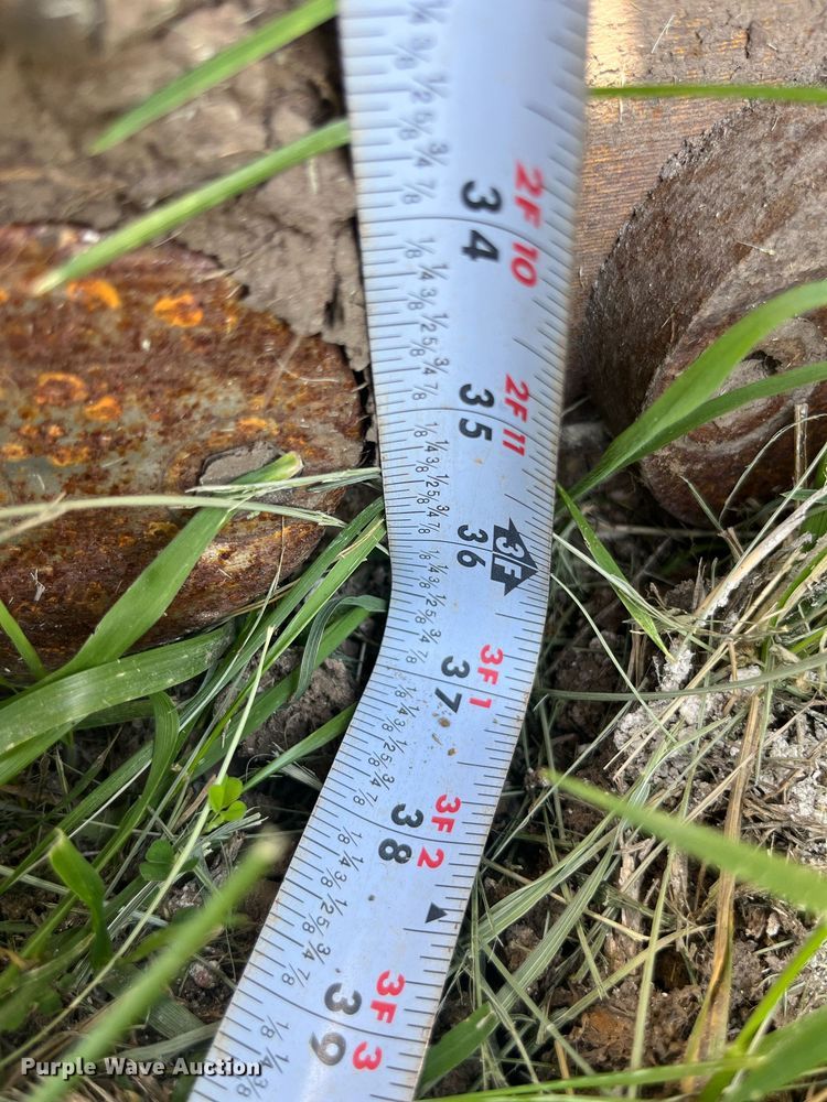 image for item LA9982 Vermeer 1560  stump grinder