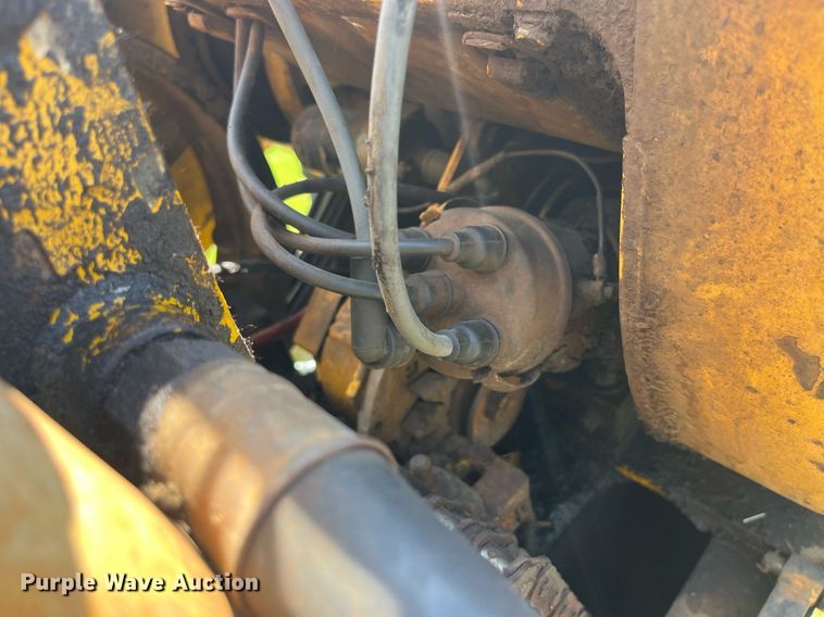 image for item LA9982 Vermeer 1560  stump grinder