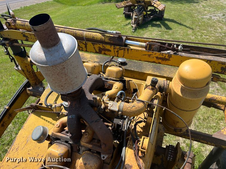 image for item LA9982 Vermeer 1560  stump grinder