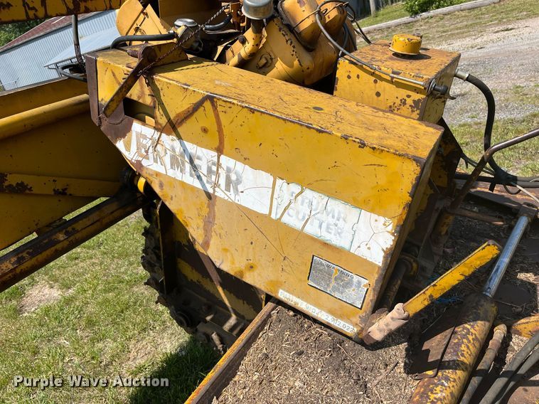 image for item LA9982 Vermeer 1560  stump grinder