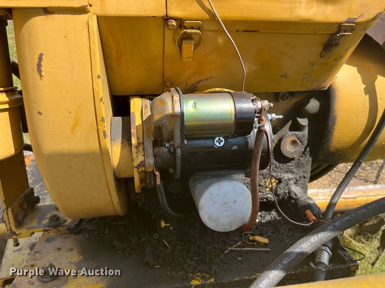 image for item LA9982 Vermeer 1560  stump grinder