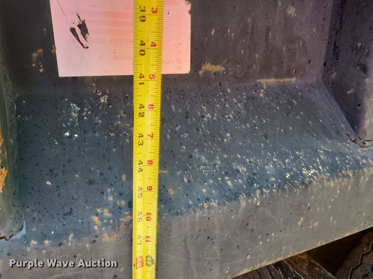 image for item LE9062 2006 Freightliner Business Class M2  dump truck