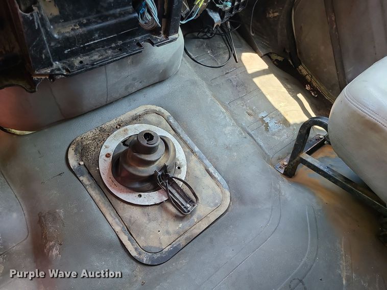 image for item LE9062 2006 Freightliner Business Class M2  dump truck