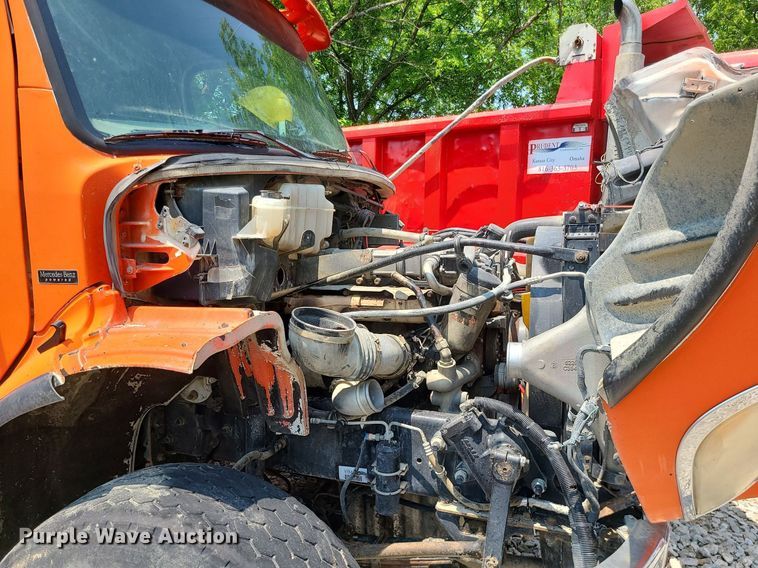 image for item LE9062 2006 Freightliner Business Class M2  dump truck