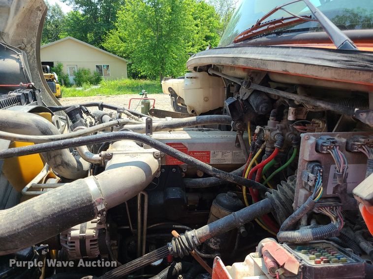 image for item LE9062 2006 Freightliner Business Class M2  dump truck