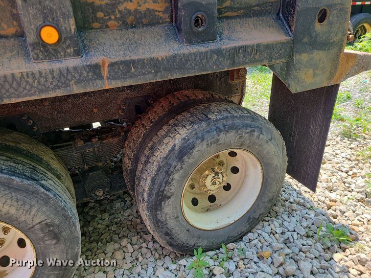 image for item LE9062 2006 Freightliner Business Class M2  dump truck