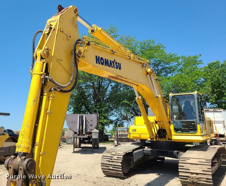 image for item LE9068 Komatsu PC400LC-8  excavator