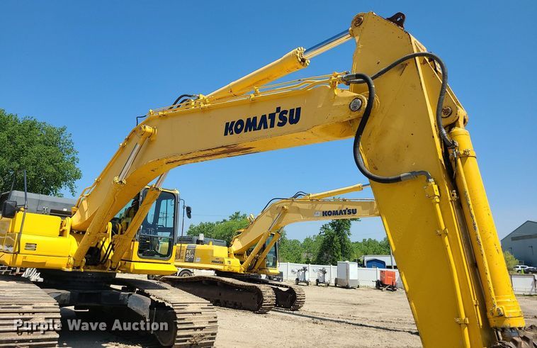 image for item LE9068 Komatsu PC400LC-8  excavator