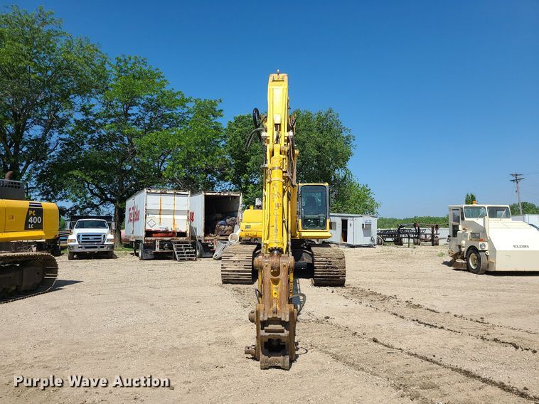 image for item LE9069 2006 Komatsu PC400LC-7L  excavator