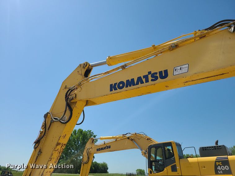 image for item LE9069 2006 Komatsu PC400LC-7L  excavator