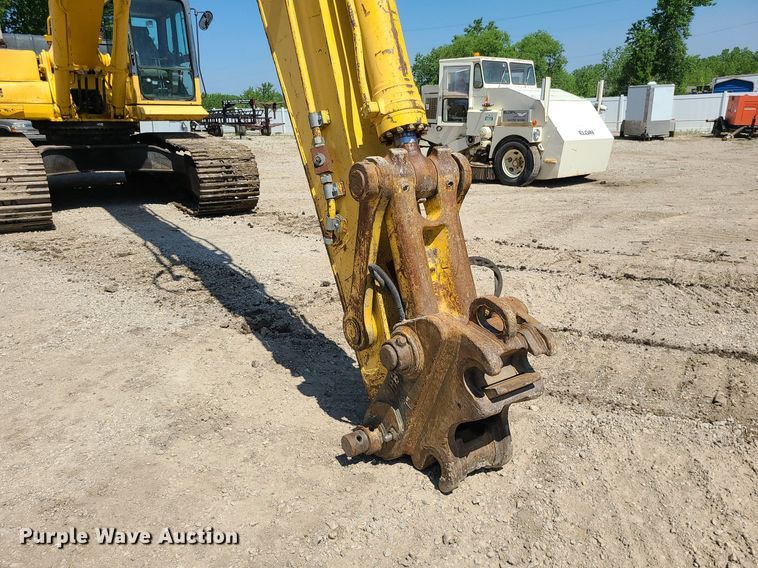 image for item LE9069 2006 Komatsu PC400LC-7L  excavator