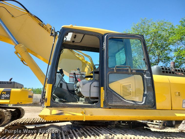 image for item LE9069 2006 Komatsu PC400LC-7L  excavator