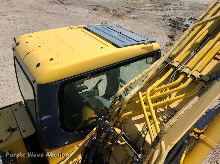 image for item LE9069 2006 Komatsu PC400LC-7L  excavator