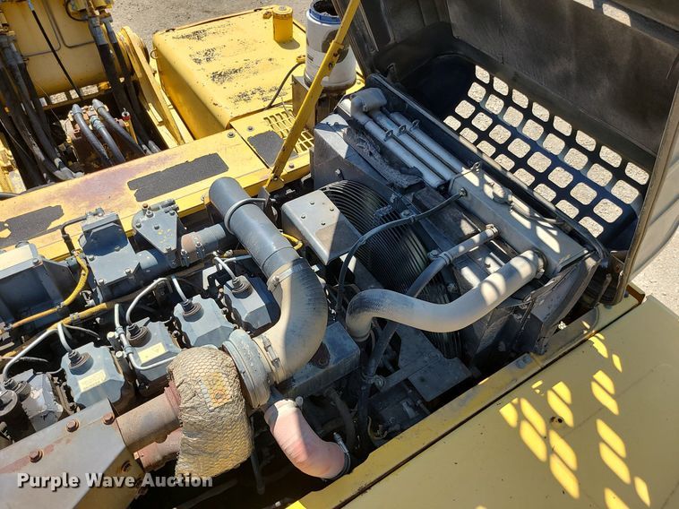 image for item LE9069 2006 Komatsu PC400LC-7L  excavator