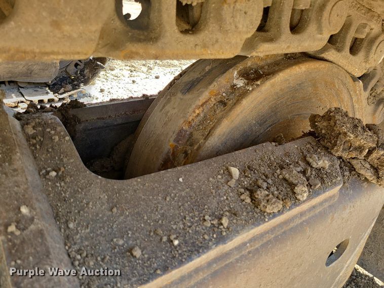 image for item LE9069 2006 Komatsu PC400LC-7L  excavator