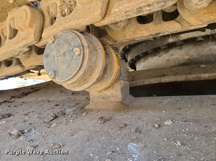 image for item LE9069 2006 Komatsu PC400LC-7L  excavator