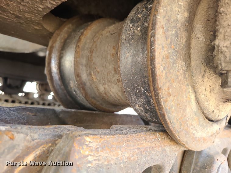 image for item LE9069 2006 Komatsu PC400LC-7L  excavator