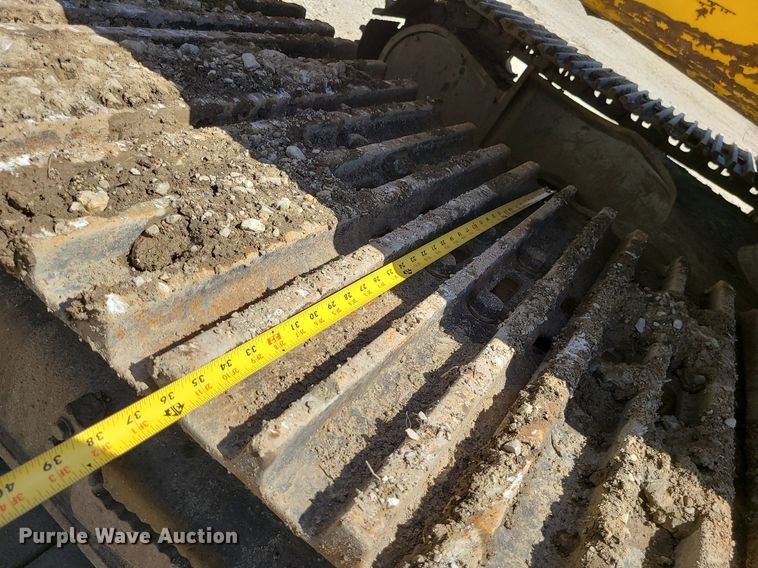 image for item LE9069 2006 Komatsu PC400LC-7L  excavator