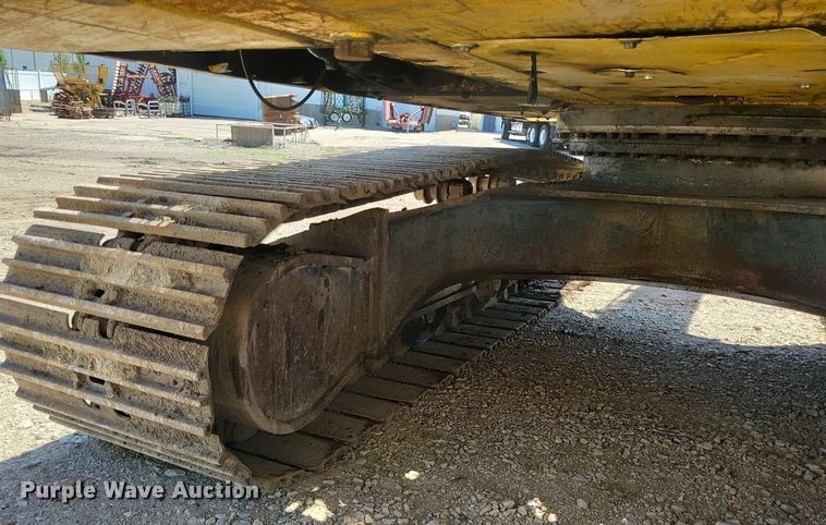 image for item LE9069 2006 Komatsu PC400LC-7L  excavator