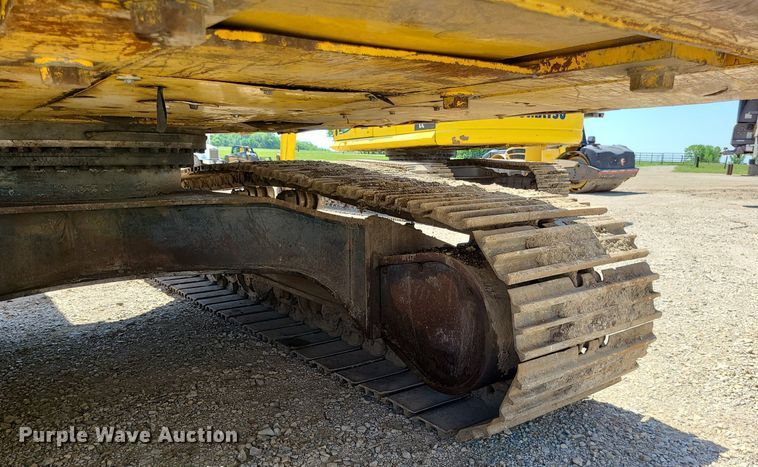 image for item LE9069 2006 Komatsu PC400LC-7L  excavator