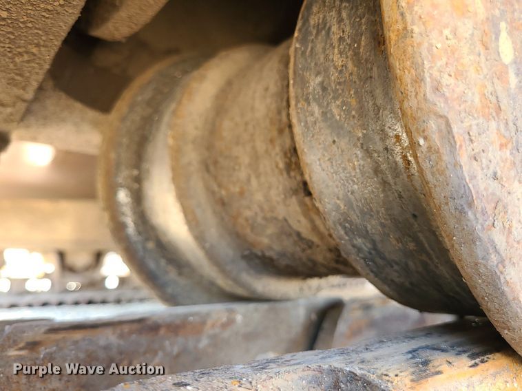 image for item LE9069 2006 Komatsu PC400LC-7L  excavator