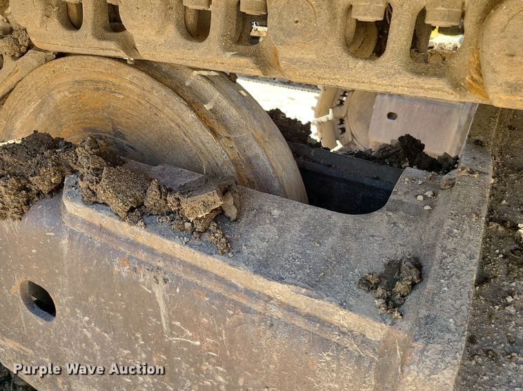 image for item LE9069 2006 Komatsu PC400LC-7L  excavator