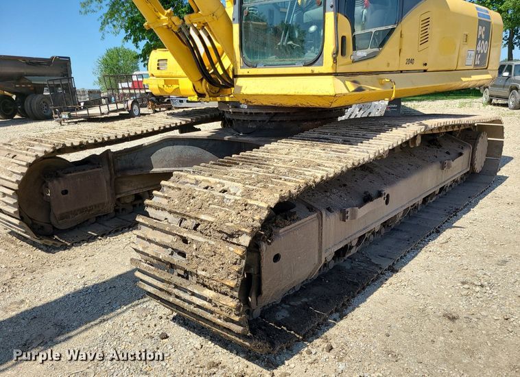 image for item LE9069 2006 Komatsu PC400LC-7L  excavator