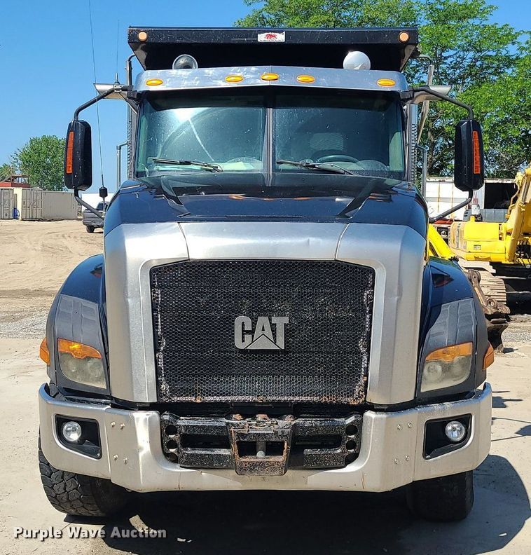 image for item LE9070 2012 Caterpillar CT660L  dump truck