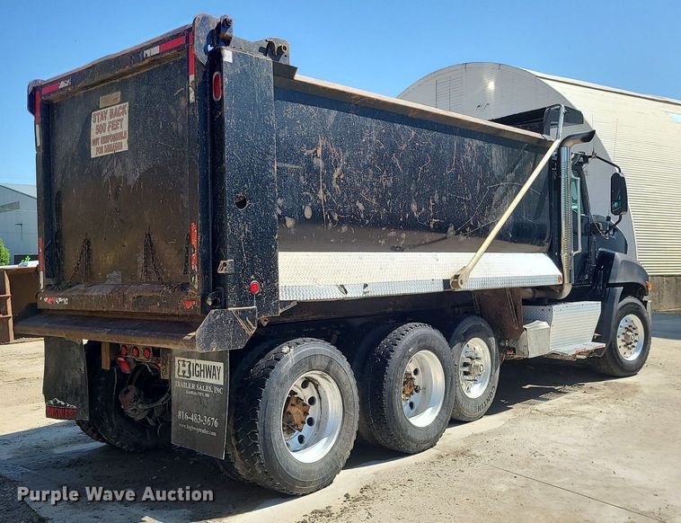 image for item LE9070 2012 Caterpillar CT660L  dump truck