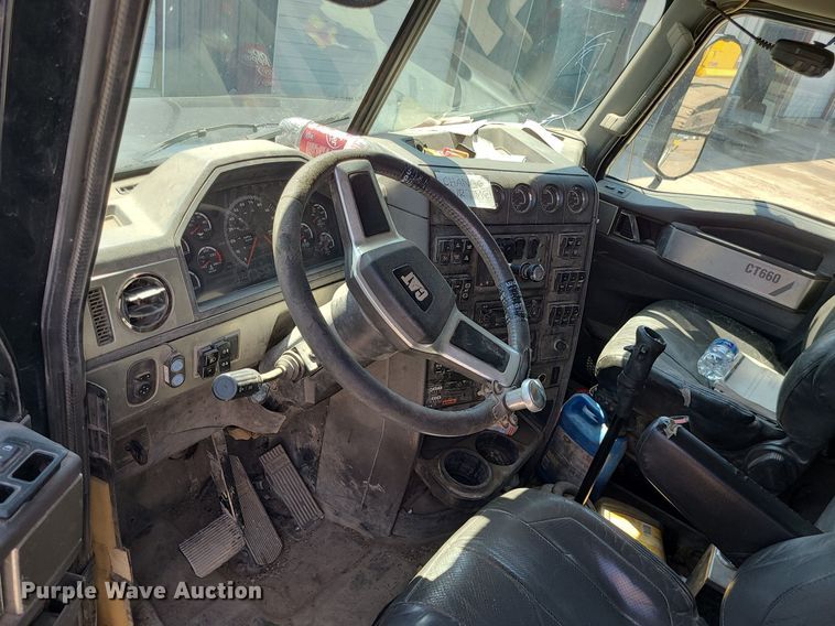 image for item LE9070 2012 Caterpillar CT660L  dump truck