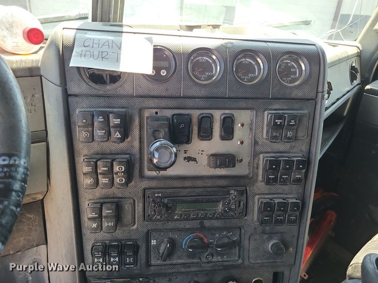 image for item LE9070 2012 Caterpillar CT660L  dump truck