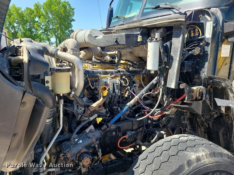 image for item LE9070 2012 Caterpillar CT660L  dump truck