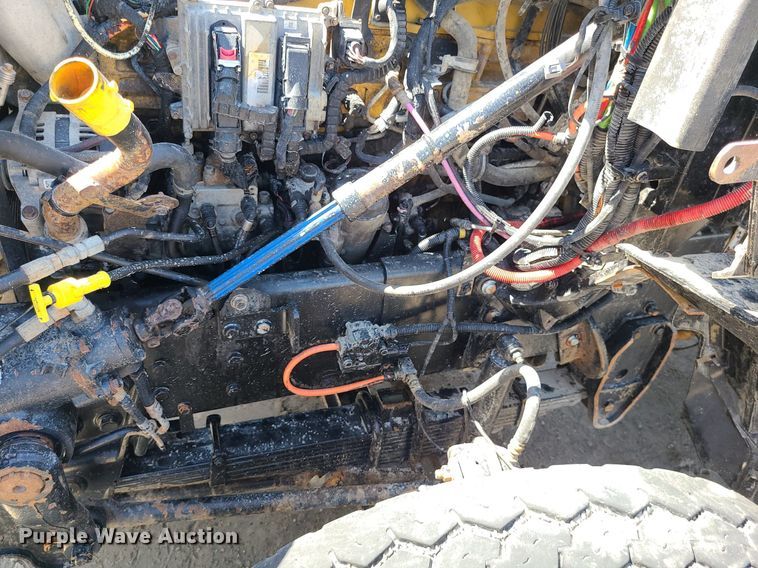 image for item LE9070 2012 Caterpillar CT660L  dump truck