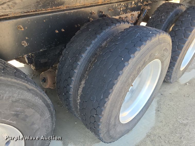 image for item LE9070 2012 Caterpillar CT660L  dump truck