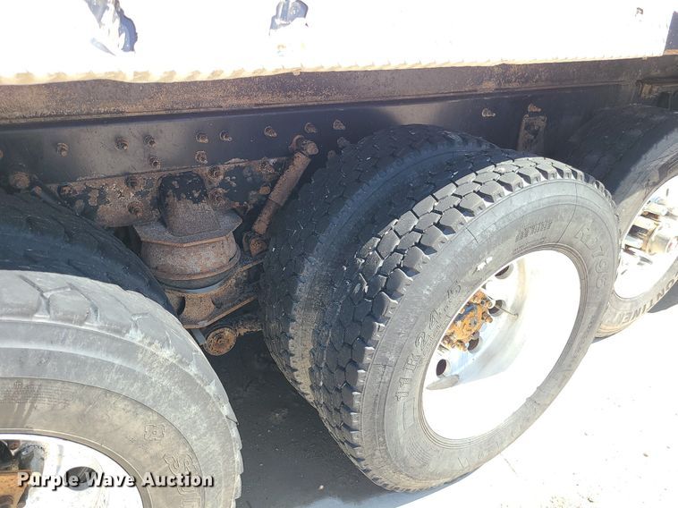 image for item LE9070 2012 Caterpillar CT660L  dump truck