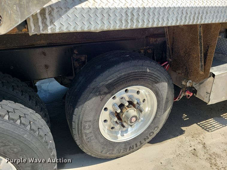 image for item LE9070 2012 Caterpillar CT660L  dump truck