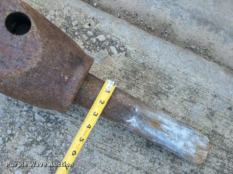 image for item LE9074 Kent  skid steer breaker