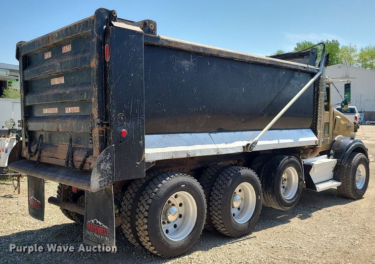 image for item LE9078 2008 Kenworth T800  dump truck