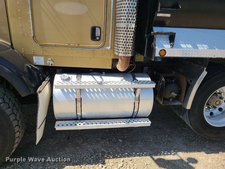 image for item LE9078 2008 Kenworth T800  dump truck