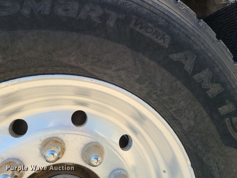 image for item LE9078 2008 Kenworth T800  dump truck