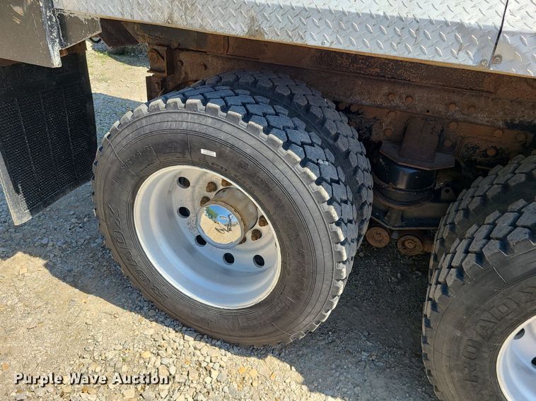 image for item LE9078 2008 Kenworth T800  dump truck