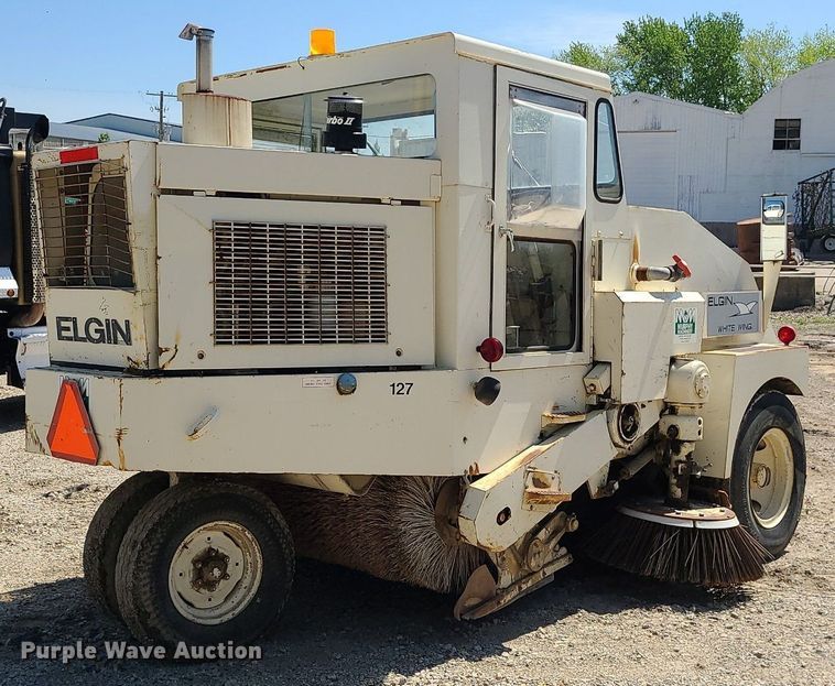 image for item LE9079 Elgin T  street sweeper