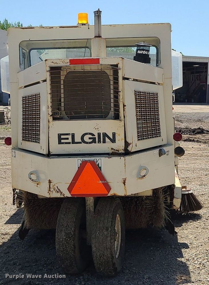 image for item LE9079 Elgin T  street sweeper