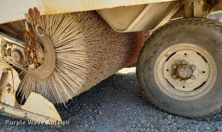 image for item LE9079 Elgin T  street sweeper