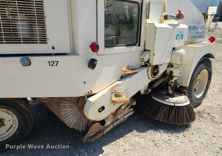 image for item LE9079 Elgin T  street sweeper