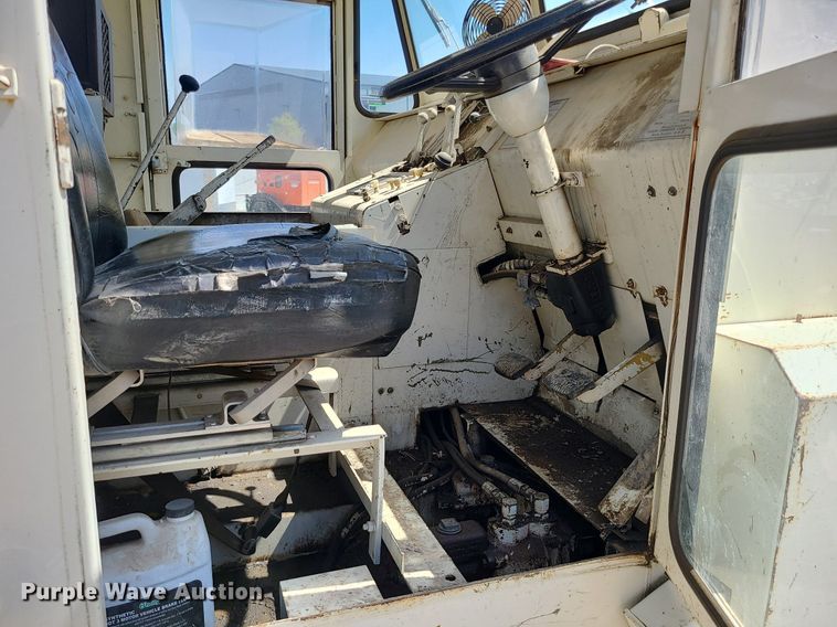 image for item LE9079 Elgin T  street sweeper